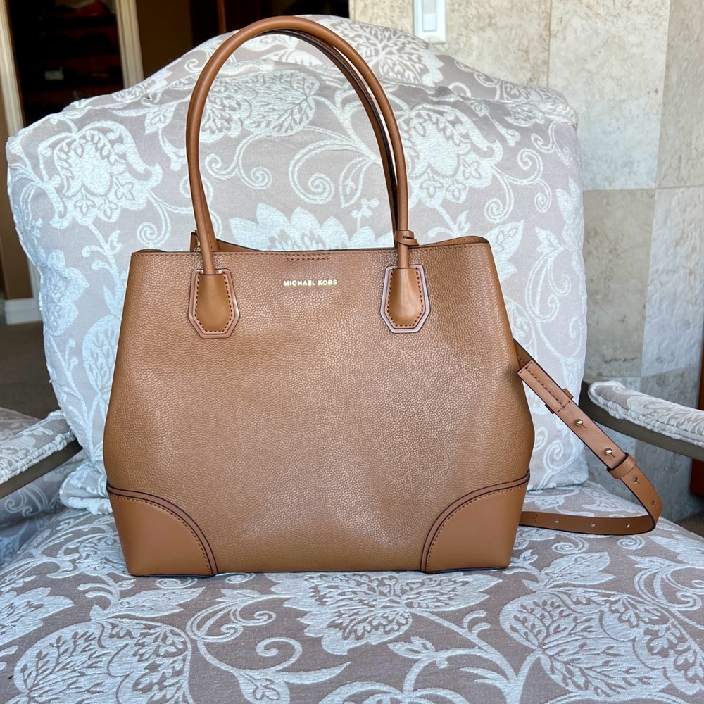 Michael Kors Large Center zip tote Leather